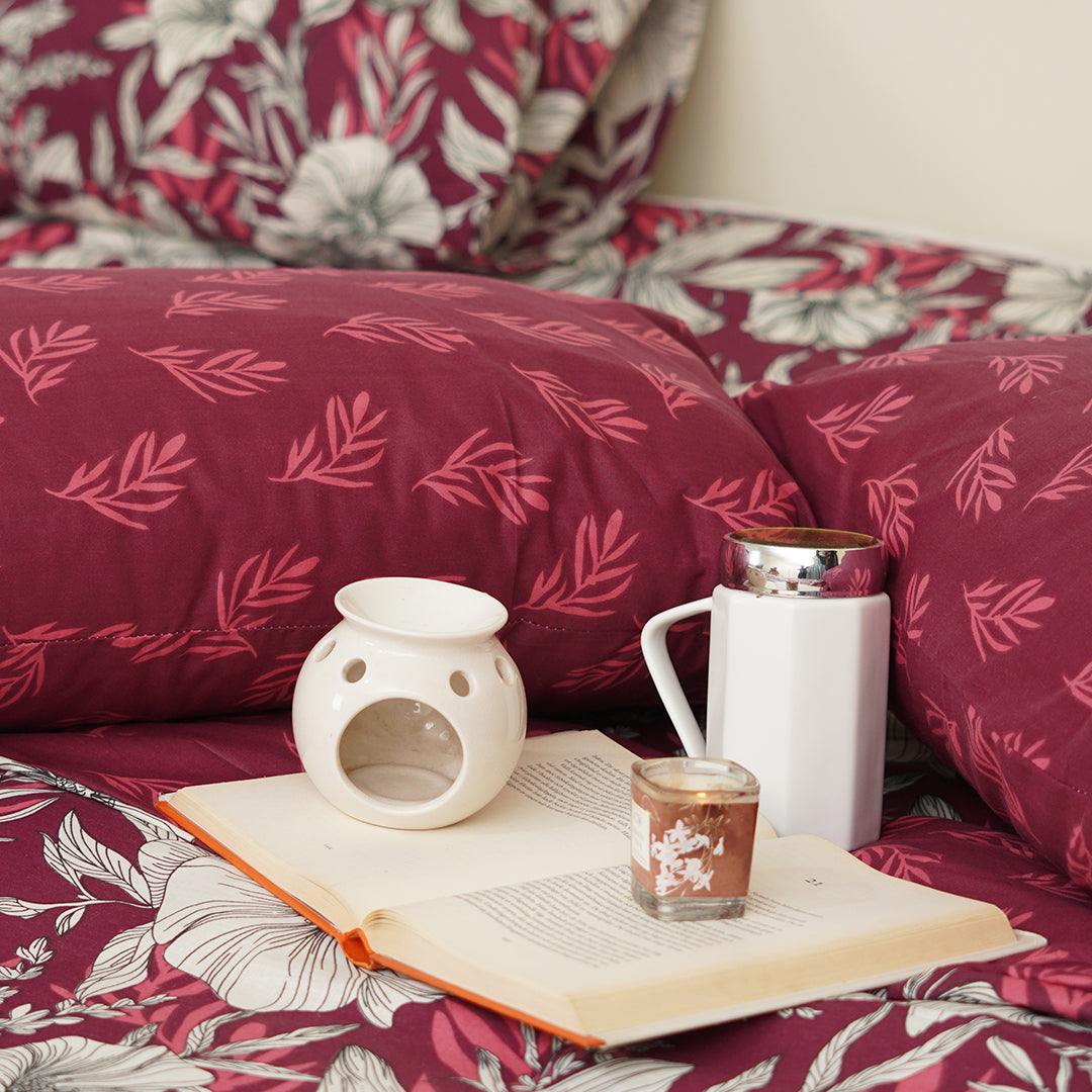 Abstract Berry Single Duvet Cover & Comforter Set