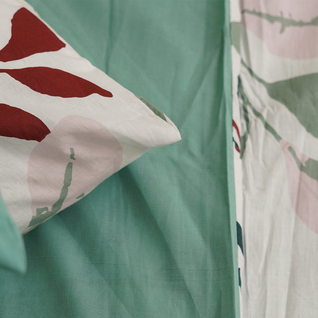 Mistletoe King Duvet Cover & Comforter Set