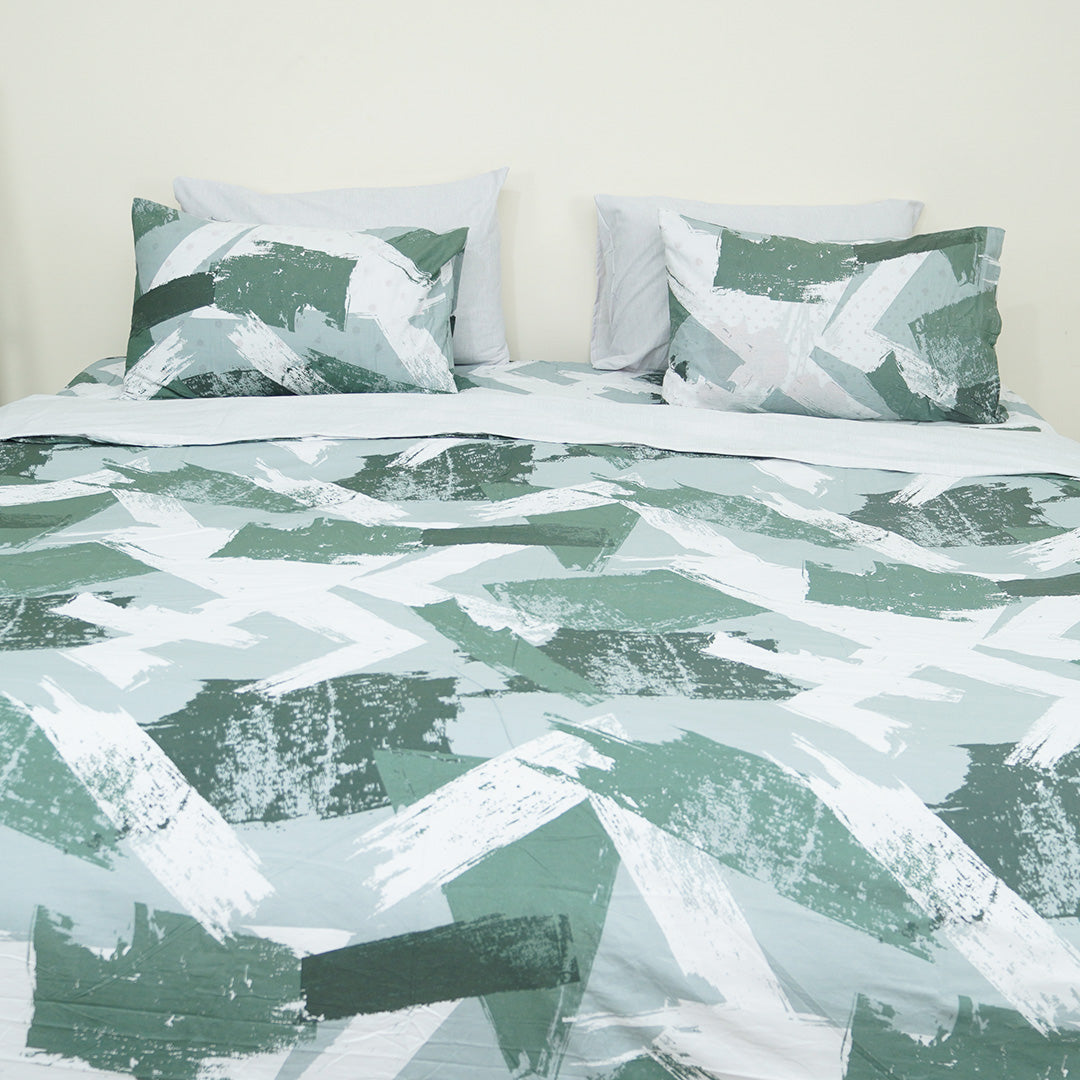 Pine strokes King Duvet Cover & Comforter Set
