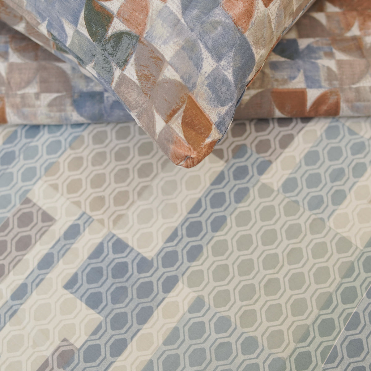 Honeycomb King Duvet Cover & Comforter Set