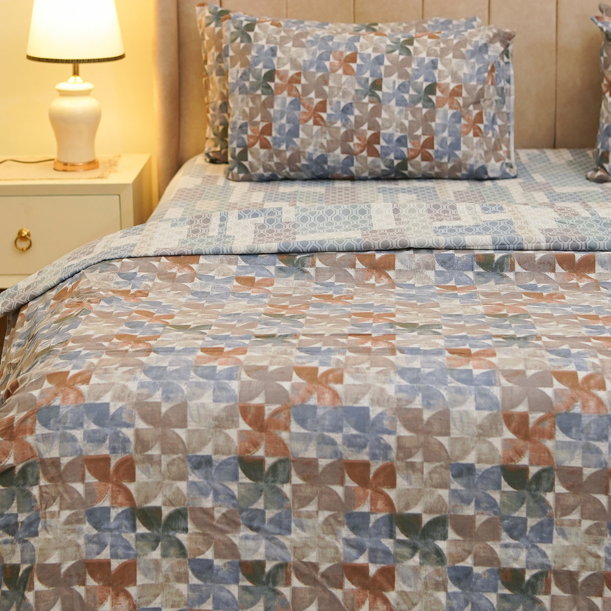 Honeycomb King Bedsheet Set