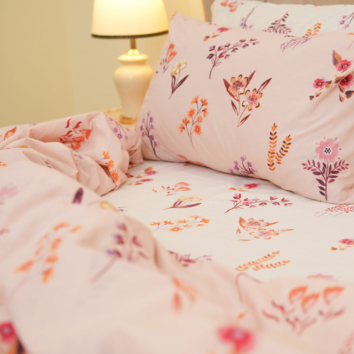 Pink Petal King Bedsheet Set