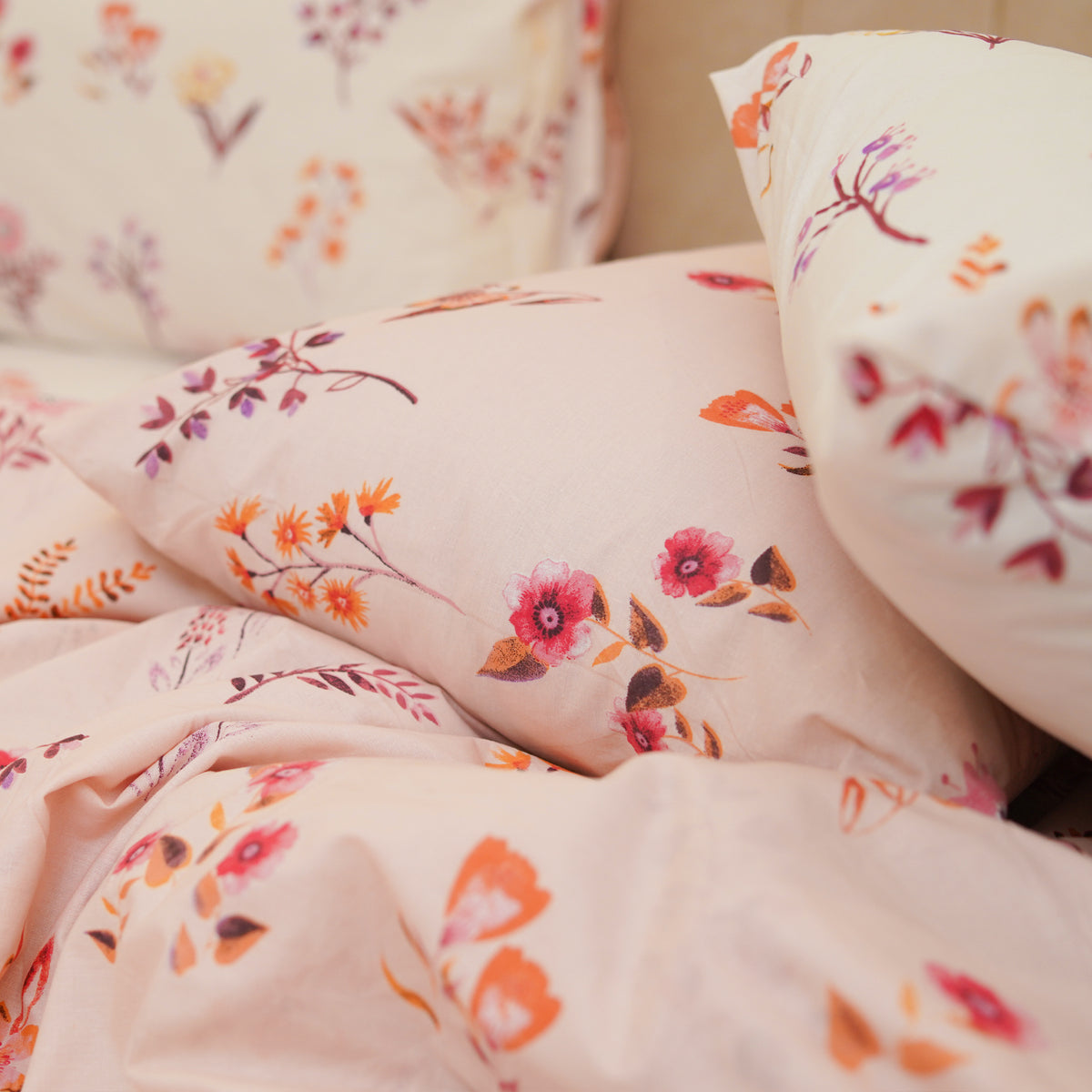 Pink Petal Single Duvet Cover & Comforter Set