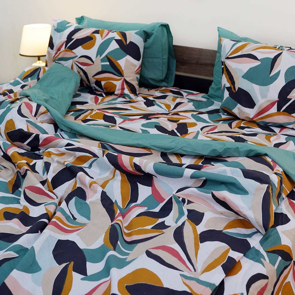 Chromatic Dream Single Duvet Cover & Comforter Set