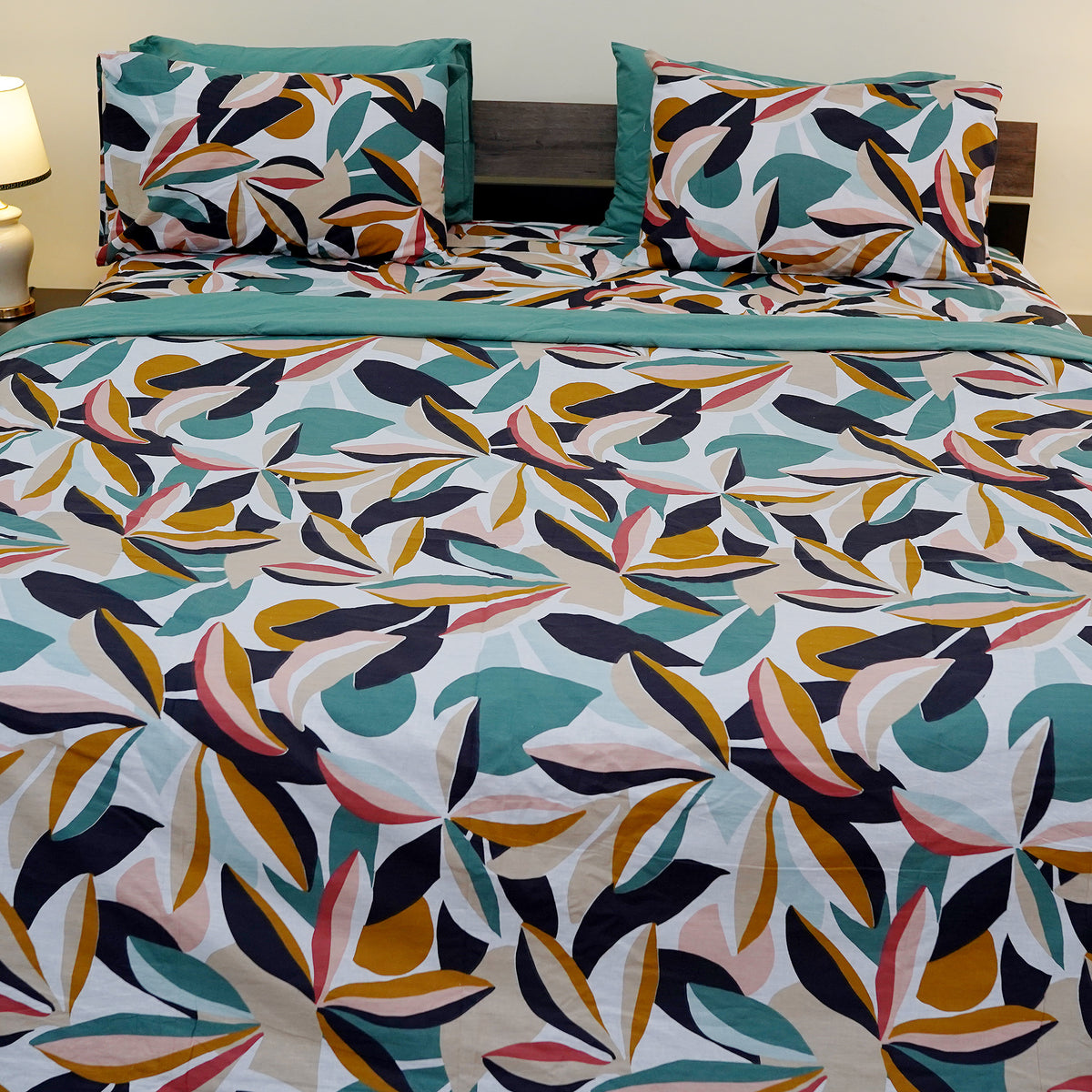 Chromatic Dream Single Duvet Cover & Comforter Set