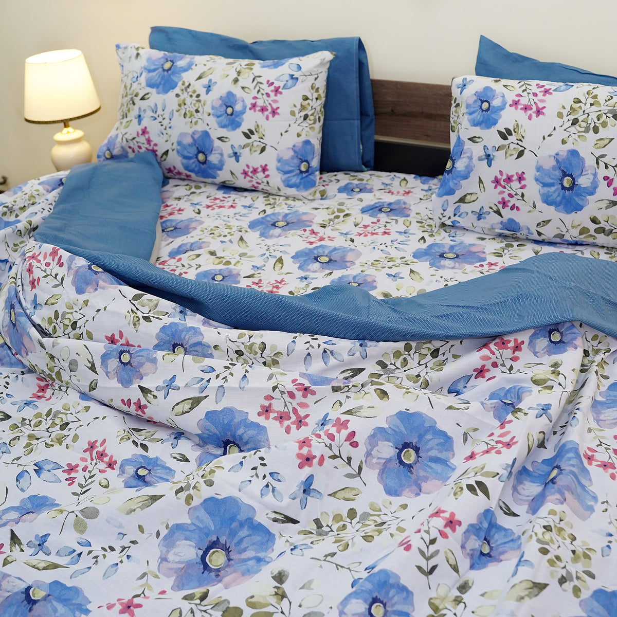 Whisphering Meadows King Bedsheet Set