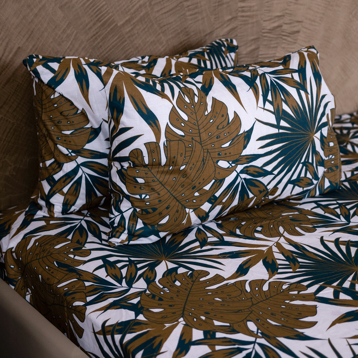 Maple-leaves King Bedsheet Set